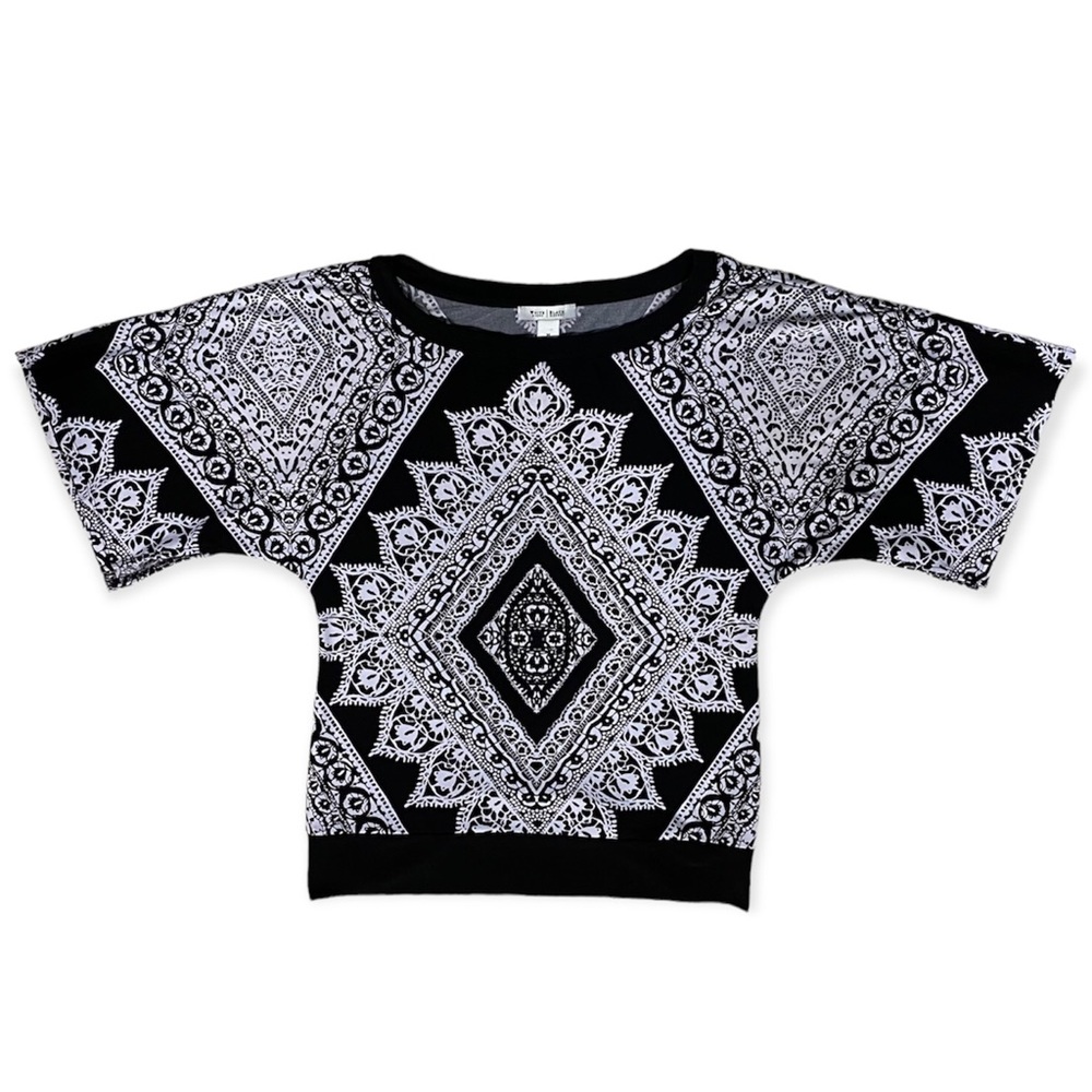 White House Black Market Kimono-style Top | M - Picture 9 of 9